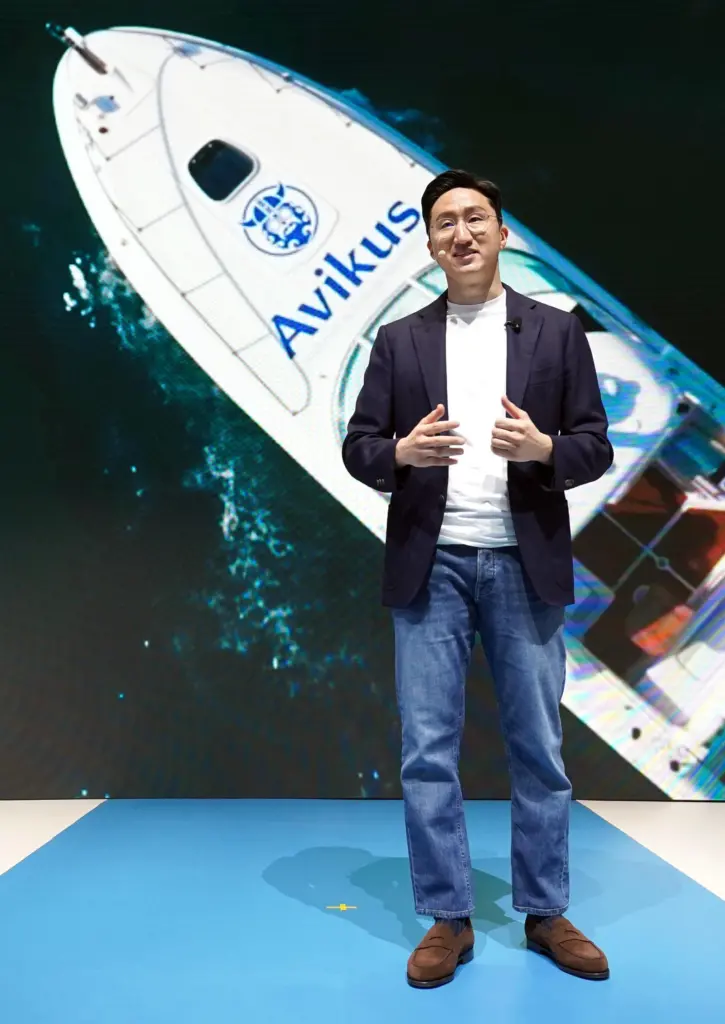 Kisun Chung, CEO of Hyundai Heavy Industries Holdings, makes a presentation about the Group's future vision at a press conference held during CES in Las Vegas on January 5, 2022