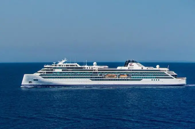 Polar cruiser Viking Octantis displays distinctive lines crafted to maximise seakeeping performance, comfort and energy efficiency.