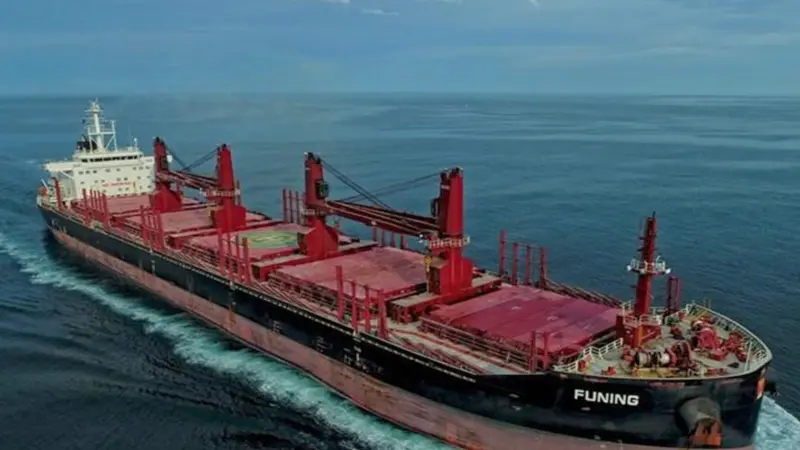 The investigation concluded that weather conditions, crew unfamiliarity with the latest low sulphur fuel oil guidance and communication shortfalls contributed to the incident.