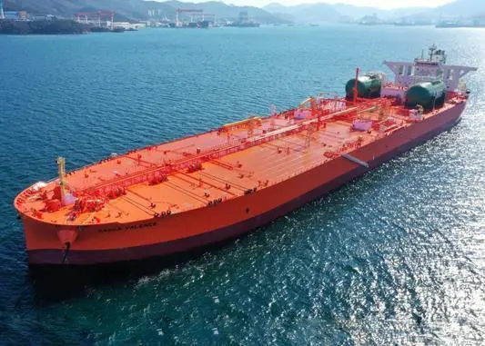 TotalEnergies has agreed a long-term charter agreement with AET for the Eagle Valence, its first dual-fuel VLCC.