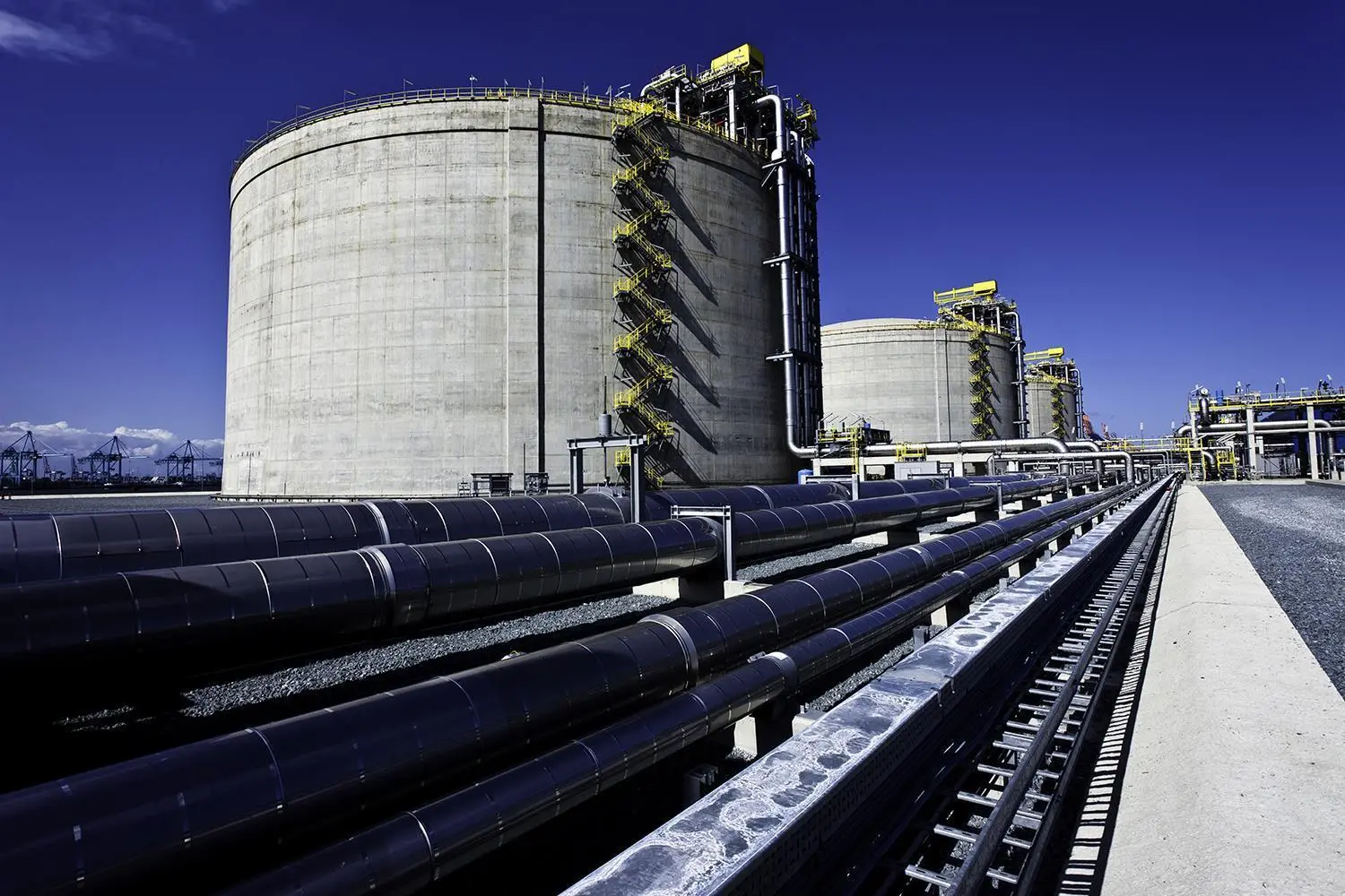 The Port of Rotterdam is developing a conversion park to produce green hydrogen.