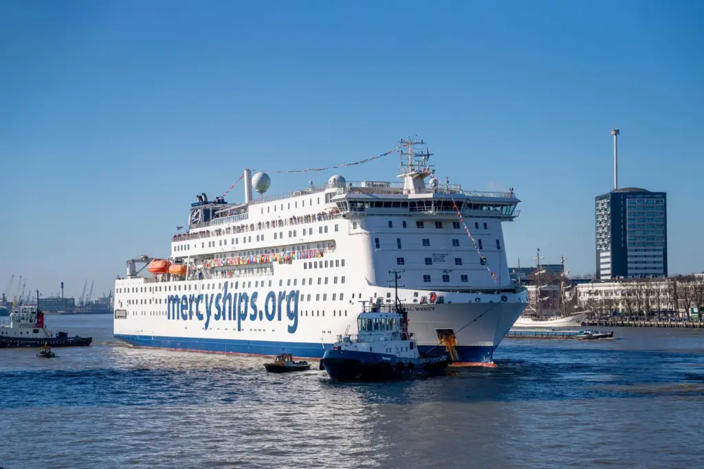 The Global Mercy's design was based on a long-distance RoPax, replacing the car deck with operating rooms and hospital wards.