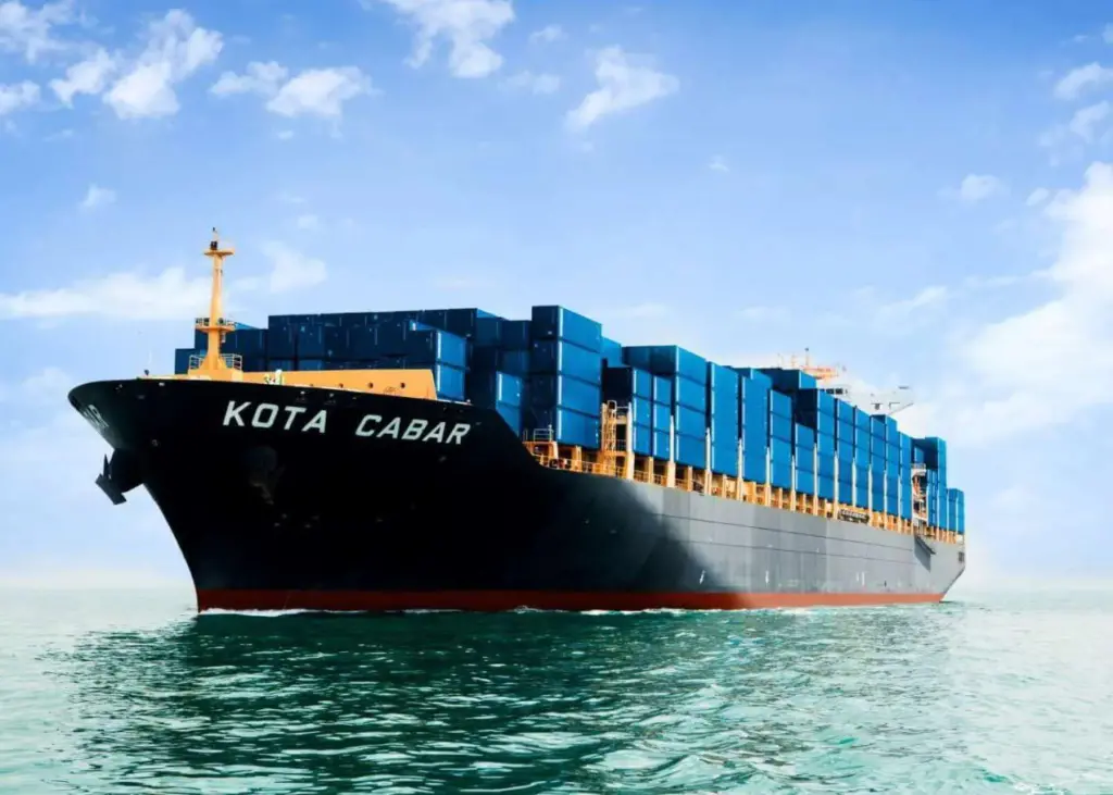 The series of four dual-fuel 14,000 TEU vessels will be the largest vessels in PIL's fleet when they enter service.