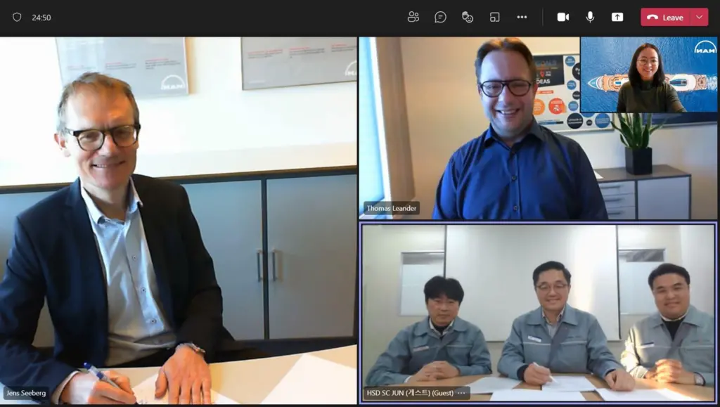 The digital signing brought together representatives from MAN Energy Solutions and HSD Engine.