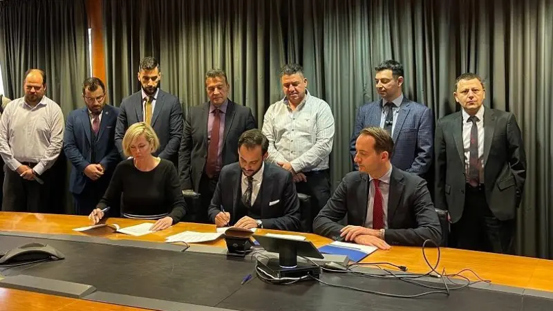 The declaration of intent was signed by Mrs Marijke Winiarski (Industrial Participation Manager), Mr Elias Mallios (Vice President of HEMEXPO), and Mr Stephan Stout (Regional Director for Damen in Greece)
