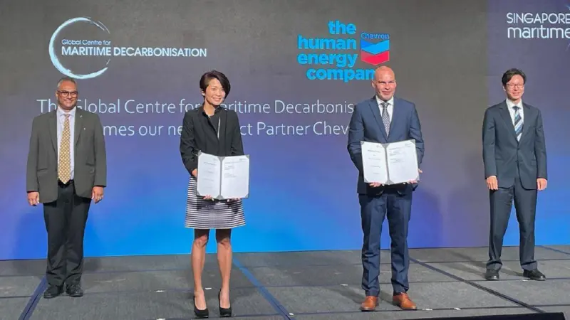 Dr Sanjay Kuttan and Professor Lynn Loo from GCMD; Mr Danny Goldsmith and Mr Law Tat Win, Chevron