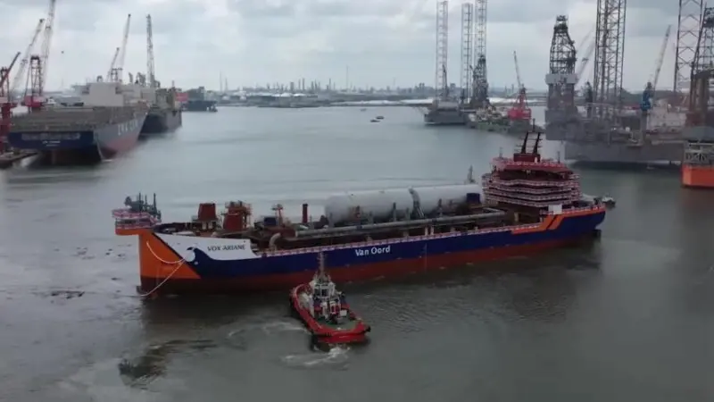 Versatile hopper dredger Vox Ariane after launching in Singapore.