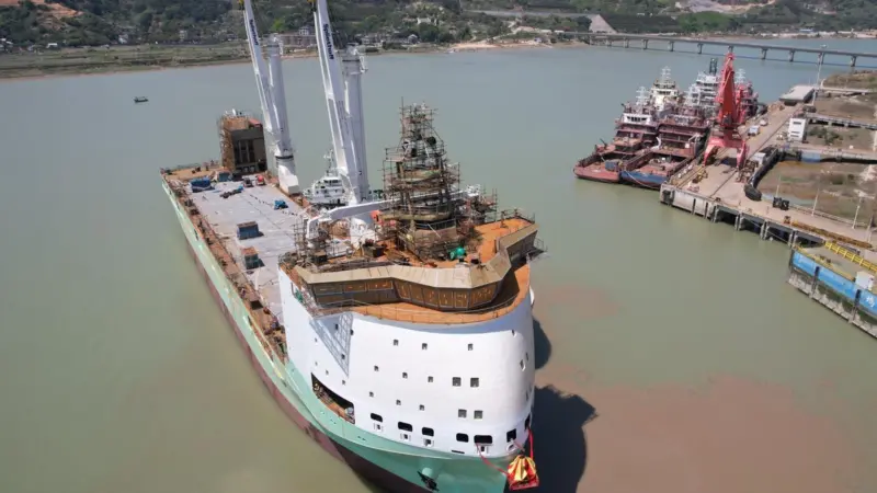 Brouwersgracht after launching at Fujian.