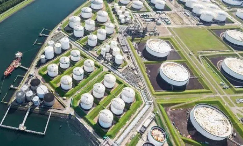 Rotterdam is using future fuels to forge ahead with its ambition is to be a carbon neutral port in 2050.