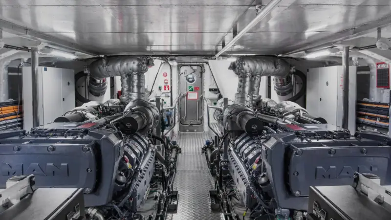 MAN Engines has announced that the MAN D2862, D2868 and D2676 series with 12, 8 and 6 cylinders have been specifically approved for renewable diesel fuel.