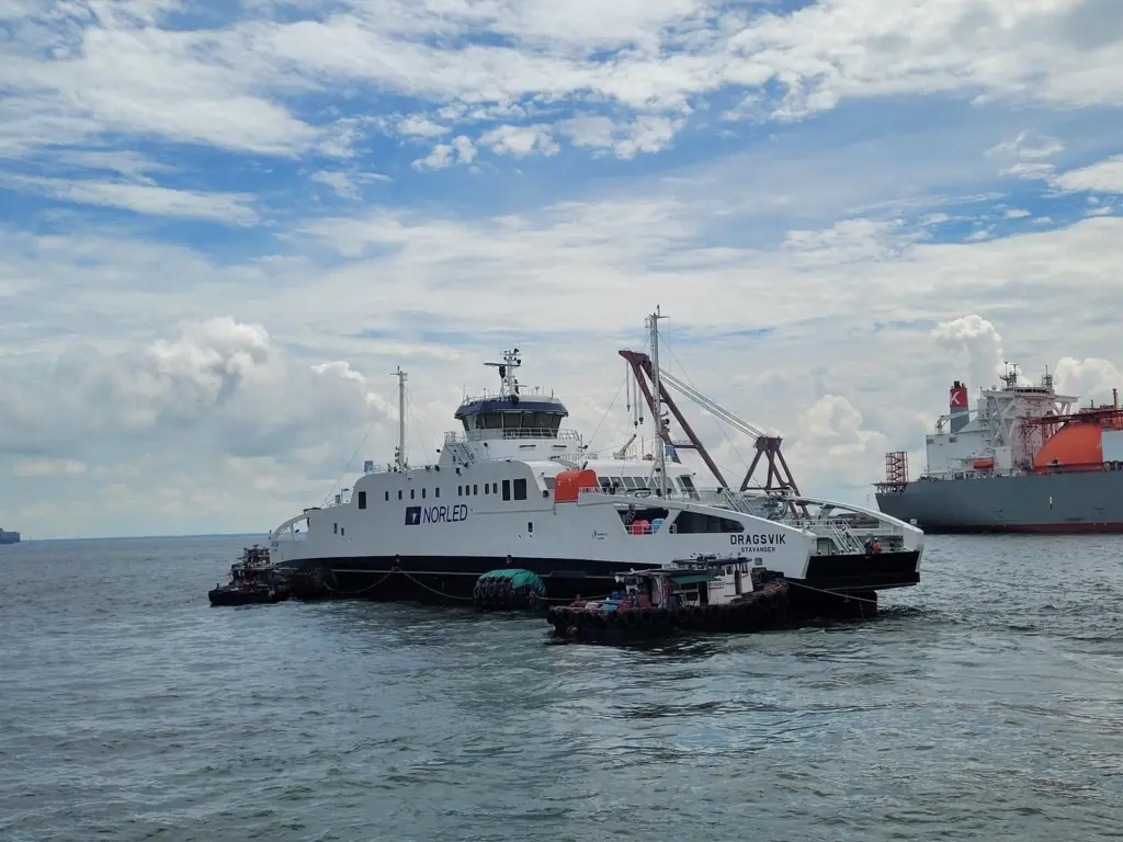 Sembcorp Marine has delivered the second of three battery-operated ropax ferries to Norwegian ferry operator Norled.