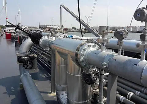 The use of mass flow meter systems offers operational benefits for bunker suppliers and for vessels.