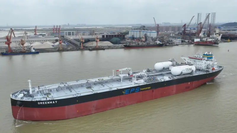The world’s first LNG dual fuel Suezmax tanker, Greenway, was delivered to Eastern Pacific Shipping by GSI.