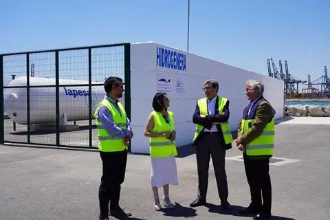 The compressed hydrogen supply station is intended to provide fuel to a reach stacker crane and terminal yard tractor unit prototypes.
