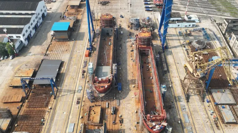 Dutch-designed Combi Freighter 3850 cargo vessels under construction at Damen Yichang.
