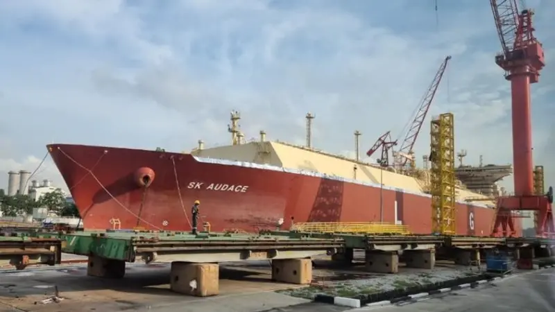 SK AUDACE in dry dock of MMHE (Malaysia Marine and Heavy Engineering)
