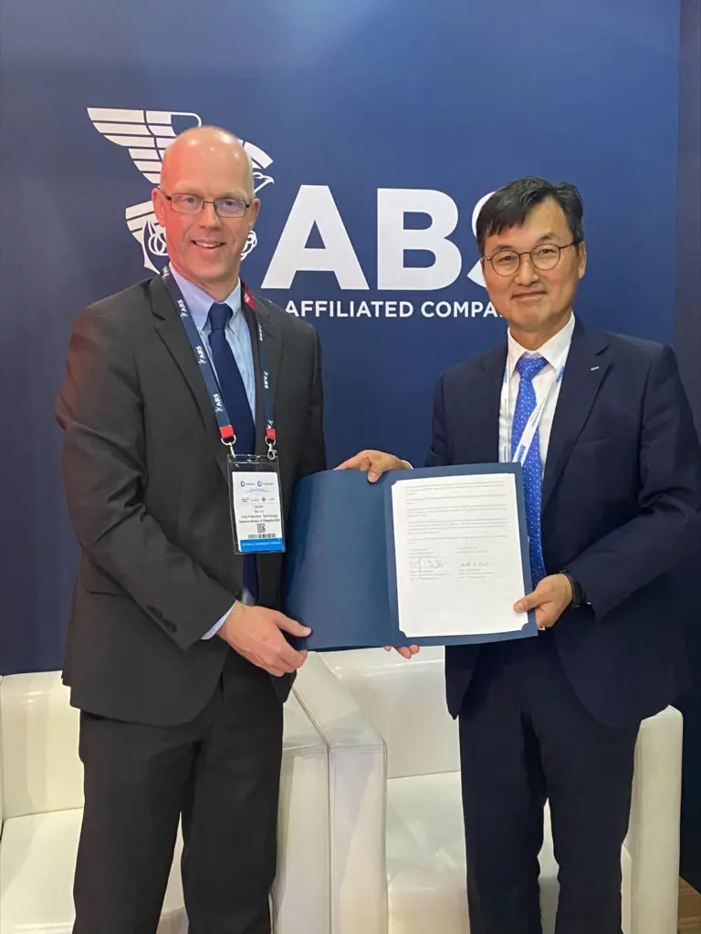ABS awarded approval in principle (AiP) to Daewoo Shipbuilding & Marine Engineering (DSME) for its design of cargo tanks for super-large, liquefied carbon dioxide (LCO2) carriers.
