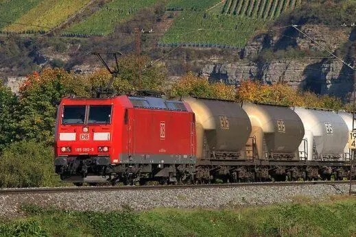 DB Cargo is currently working on a number of different hydrogen logistics solutions.
