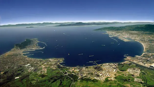 Cepsa plans to develop the first green lane from southern to northern Europe between the Bay of Algeciras and the port of Rotterdam by 2027.
