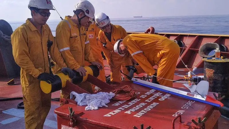 Stolt Tankers has completed an in-transit hull cleaning trial using Shipshave’s ITCH (In-Transit Cleaning of Hulls) semi-autonomous hull cleaning robot on board the Stolt Acer.