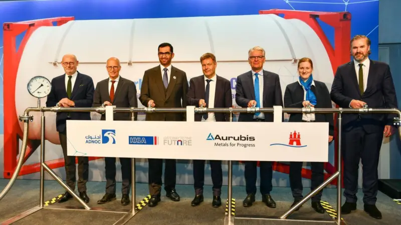 UAE and German ministers marked the first ammonia test shipment with a special event