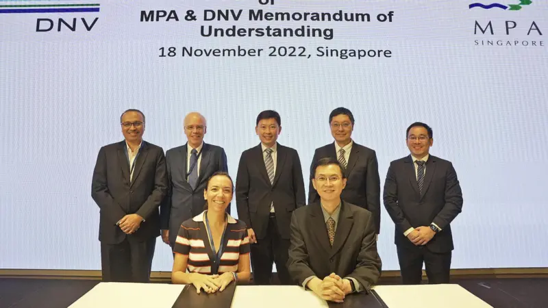 Signing the MOU (front): Cristina Saenz de Santa Maria, Regional Manager South-East Asia, Pacific & India, Maritime at DNV, and Kenneth Lim, Assistant Chief Executive (Industry and Transformation), MPA.