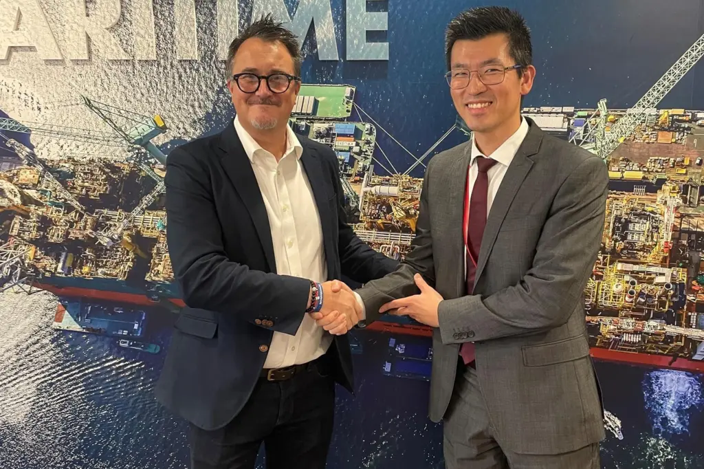 David Jung, Business Development Manager, Alfa Laval and Carl Henrickson, General Manager of Shipping Technology, Shell