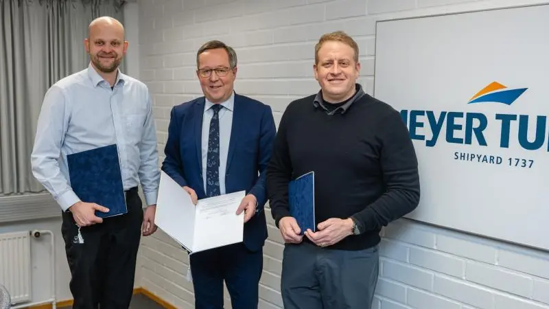 Tim Meyer, Mika Lintilä and Jason Liberty signed the joint declaration