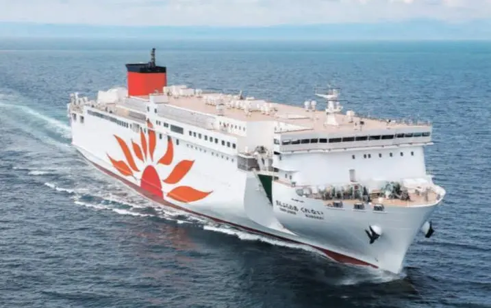 Sunflower Kurenai, Japanese ferry with LNG dual-fuel propulsion