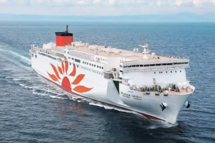 Sunflower Kurenai, Japanese ferry with LNG dual-fuel propulsion
