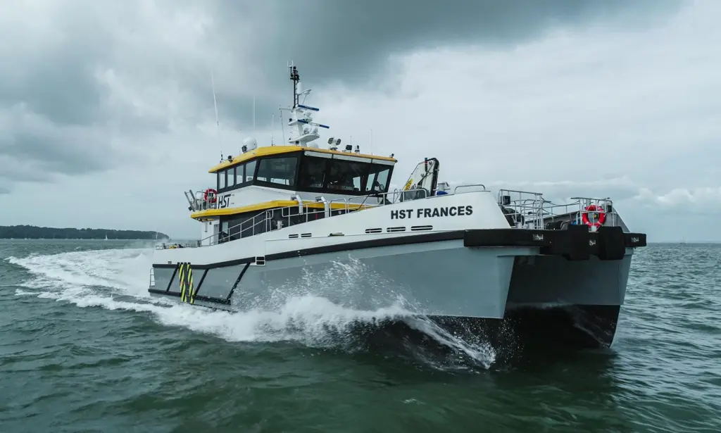 HST Frances crew transfer vessel
