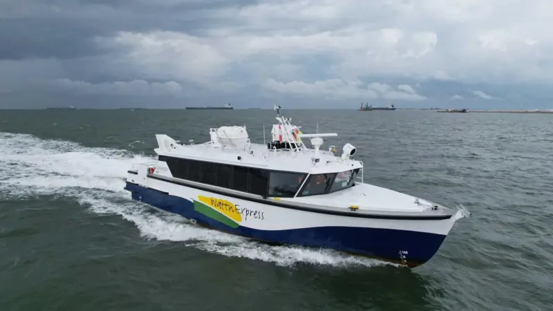 ic21117-0-0-01