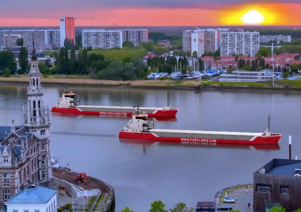 Two Damen CF 3850