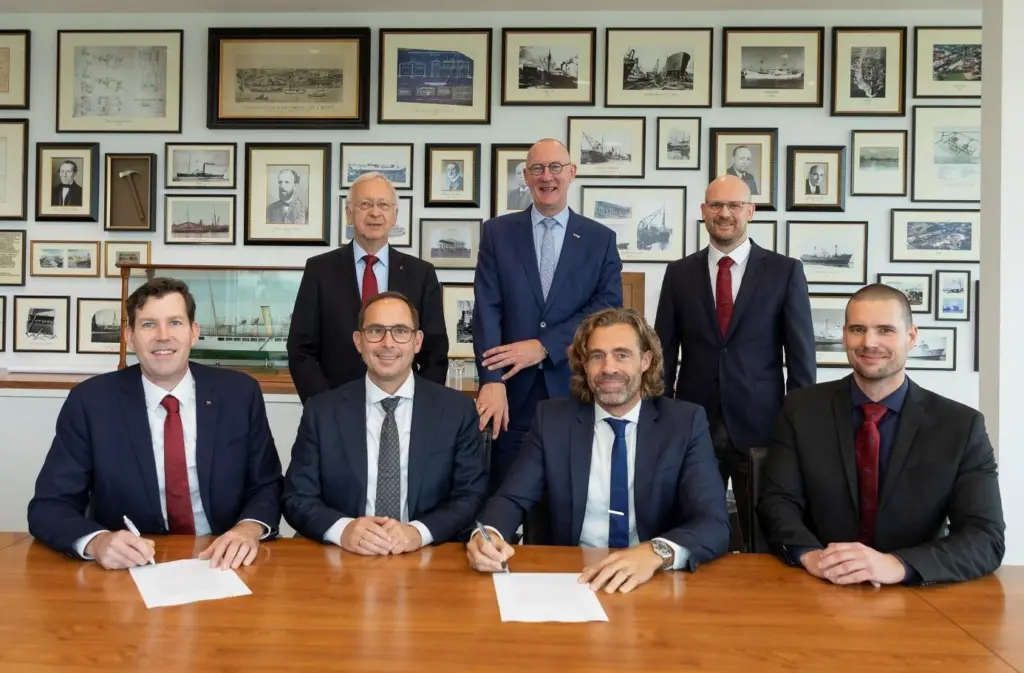 Meyer C-Job partnership signing