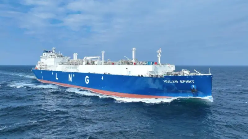 Jovos-LNG-carrier-completes-sea-trials
