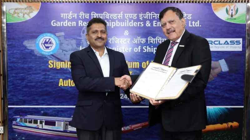 Arun Sharma, executive chair of IRS and Cmde P P Hari, chair and MD of GRSE