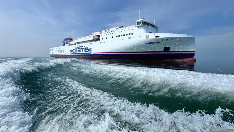 Varsovia at sea
