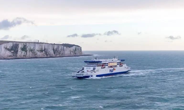 P&O Liberte off Dover (1)