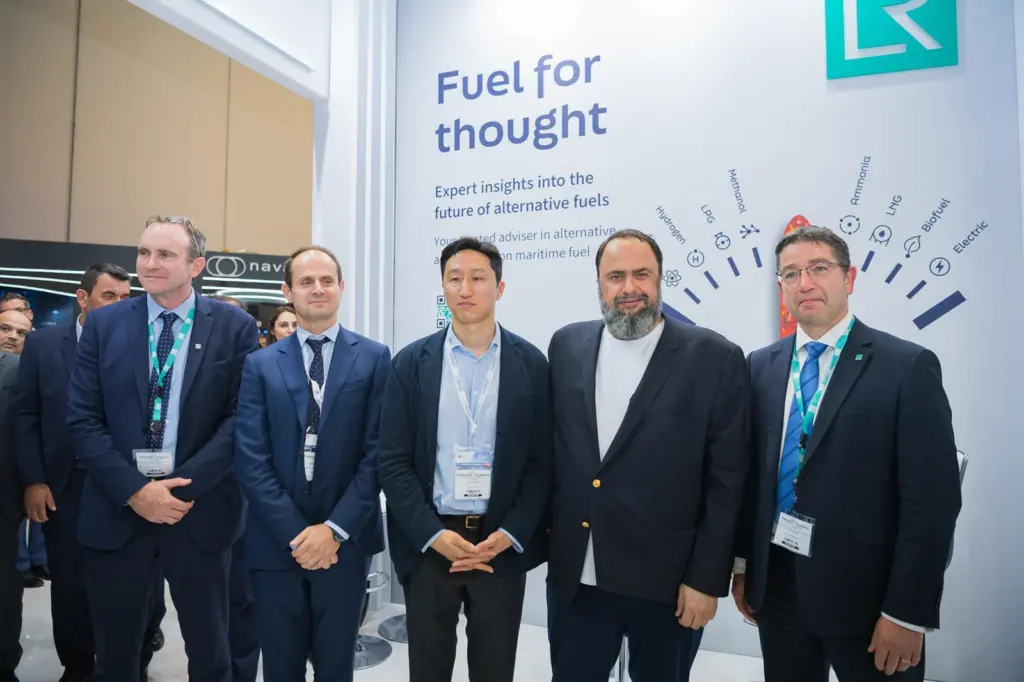 (l-r) Andy McKeran, LR CCO; Jerry Kalogiratos, CEO and director of Capital Product Partners; Ki-Sun Chung, vice chair/co-CEO at HD Hyundai Co; Evangelos Marinakis, CEO of Capital Maritime Capital Maritime & Trading Corp; Nick Brown, LR CEO