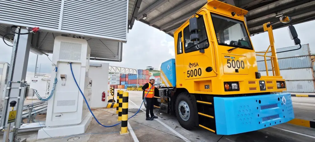 PSA Hydrogen refuelling station and fuel-cell electric prime mover