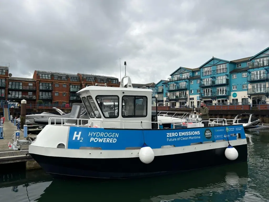 hydro tug