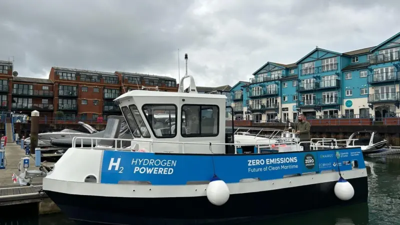 hydro tug