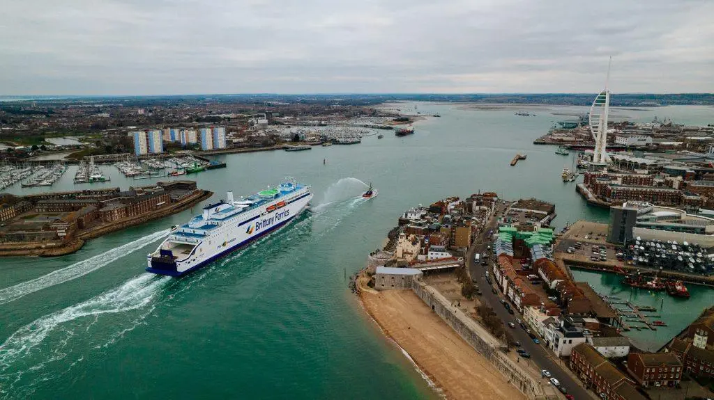 Portsmouth BF ferry (2)