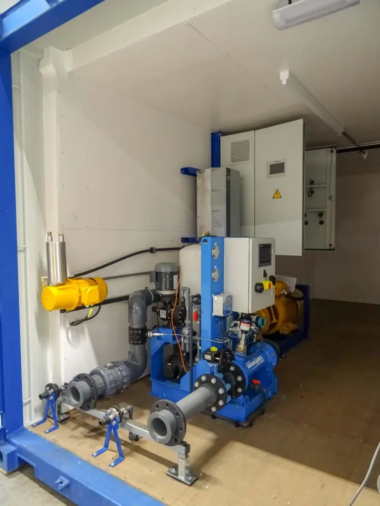 InTankFITT Container for ballast water treatment