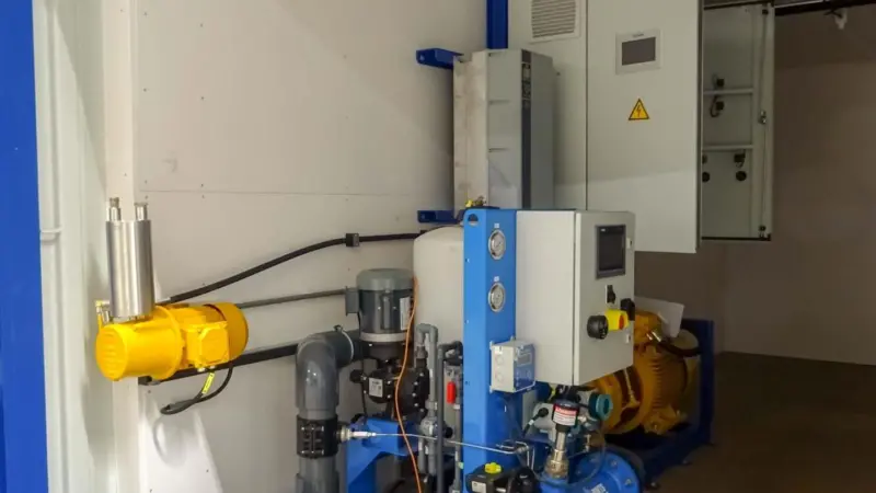 InTankFITT Container for ballast water treatment