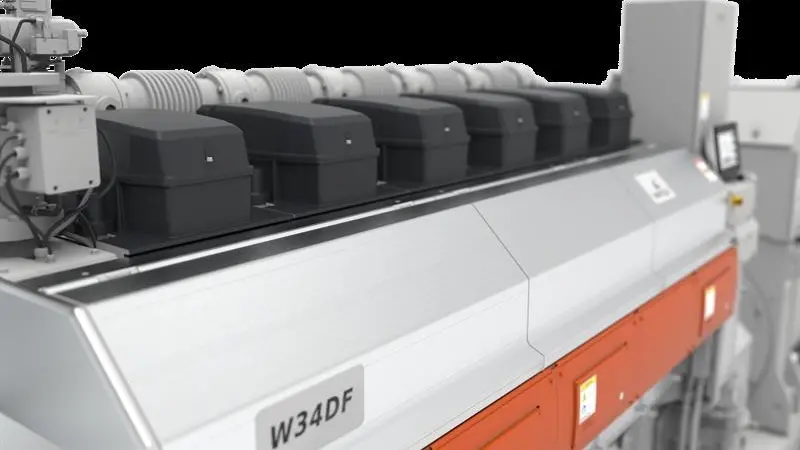 The image shows the Wärtsilä 34DF constant speed engine