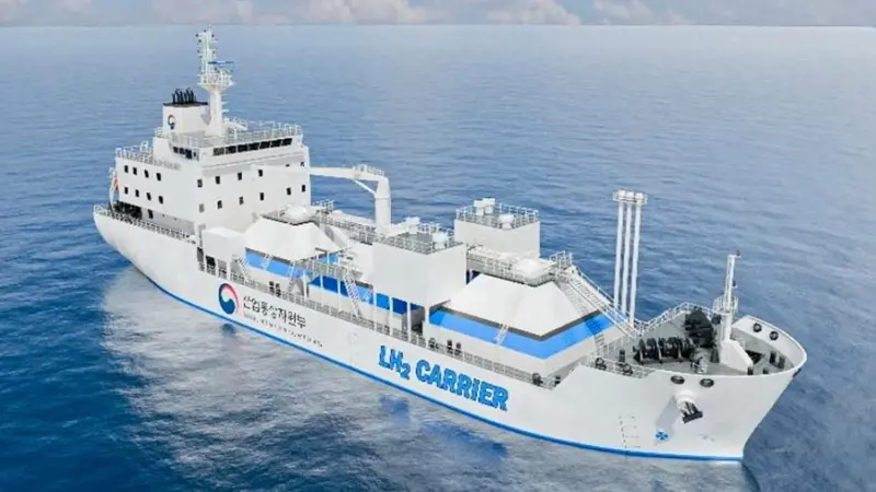The image shows a rendering of a possible design for the Hydro Ocean K liquid-hydrogen carrier