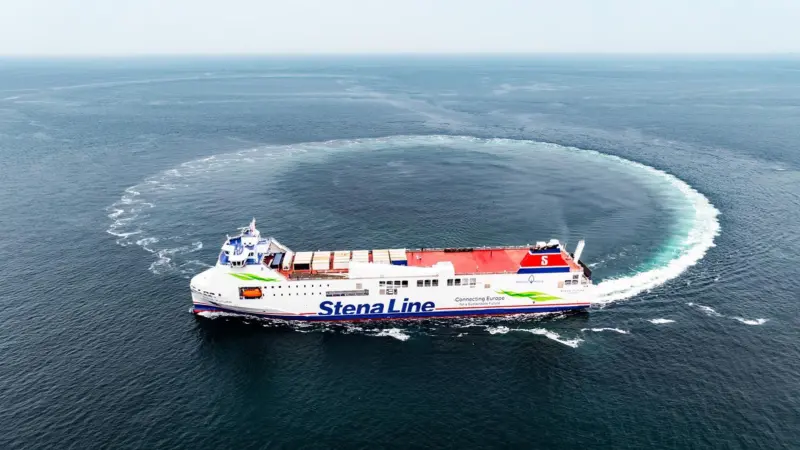The Stena Futura doing a donut at sea whilst undergoing trials