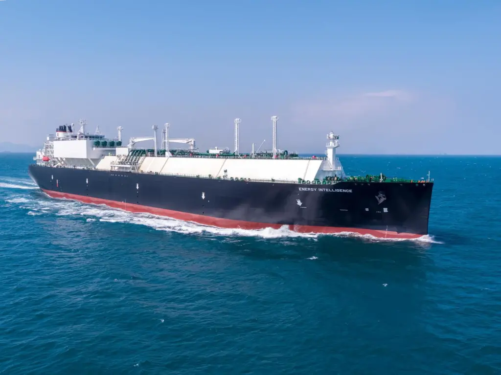 The 'Energy Intelligence' at sea