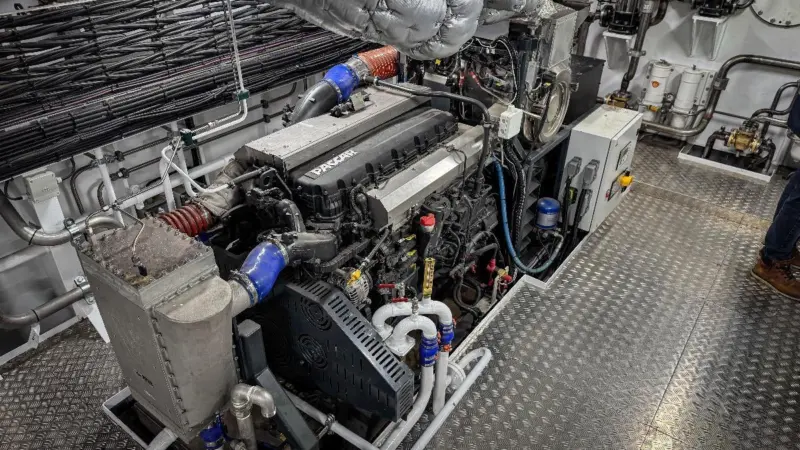 DAF PACCAR MX-13 diesel-electric engine